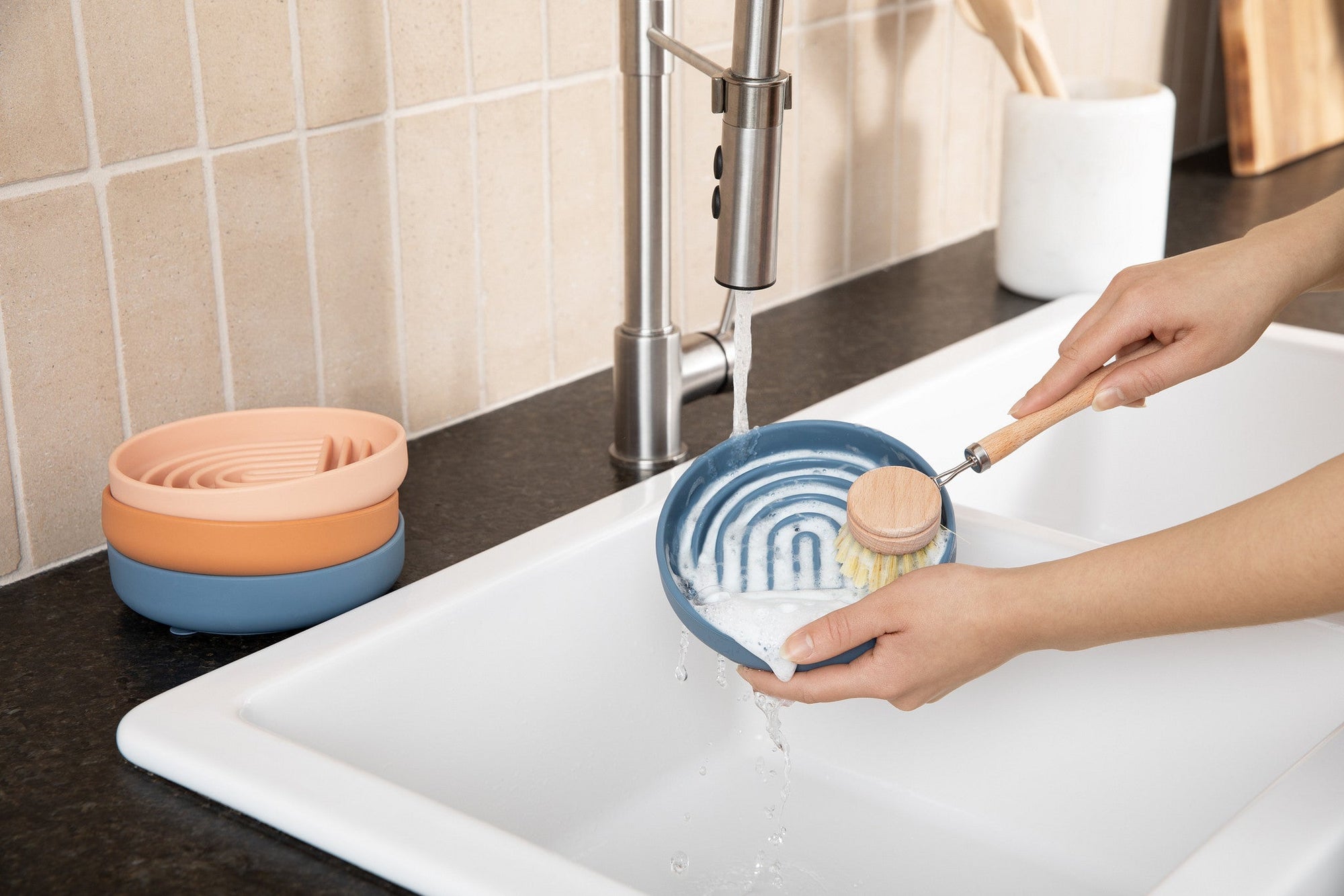The Best Way to Deep Clean Silicone Dog Bowls (and Why It Matters!)